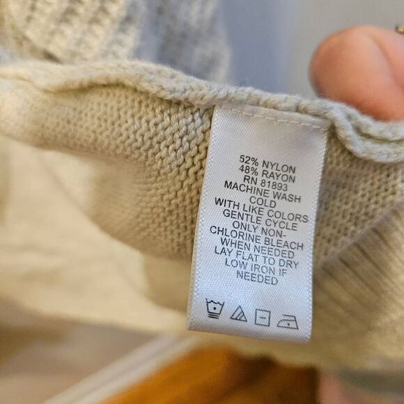 H By Halston Cream Knit long Open Cardigan Vest Size Medium - Picture 6 of 7